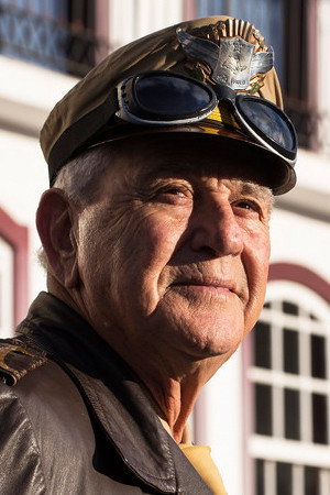 Carlos Miranda portrait