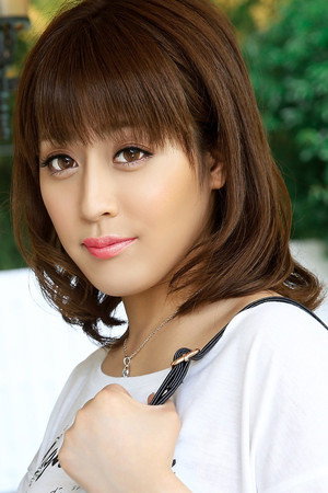 Riho Mikami portrait