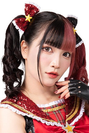 Maki Itoh portrait