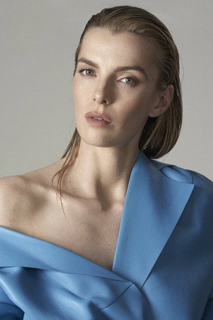 Betty Gilpin portrait
