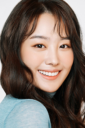 Song Ji-eun portrait