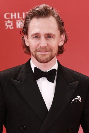 Tom Hiddleston portrait