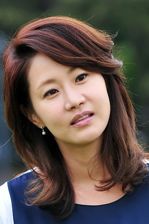 Shin Eun-kyung portrait
