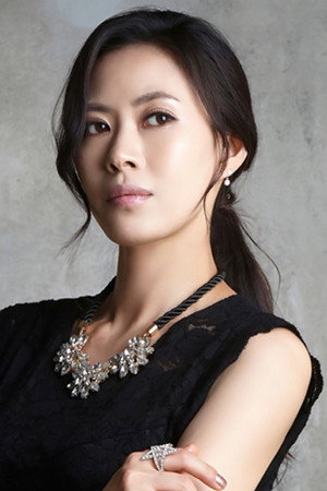 Yoo Chae-young portrait