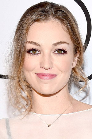Lili Simmons portrait