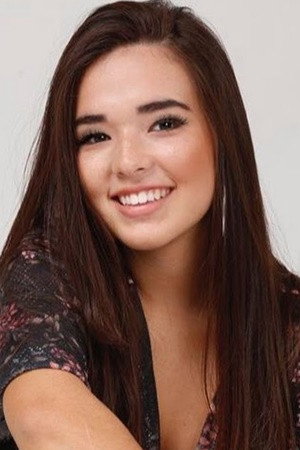 Giulia Ayumi portrait