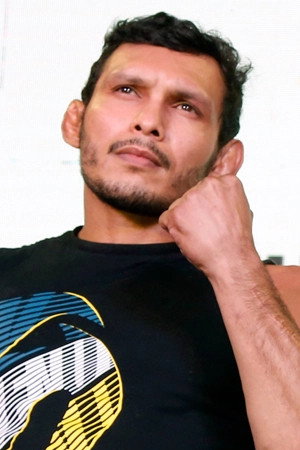 Luis Santos portrait
