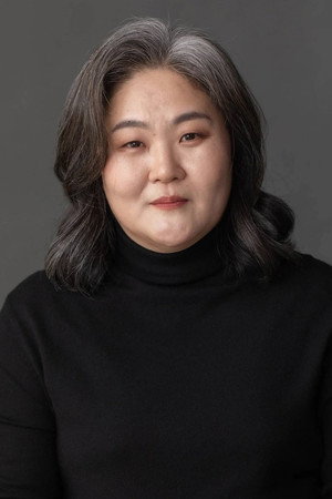 Lee Su-mi portrait