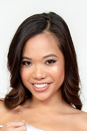 Vina Sky portrait