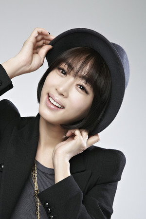 Kang Ye-won portrait