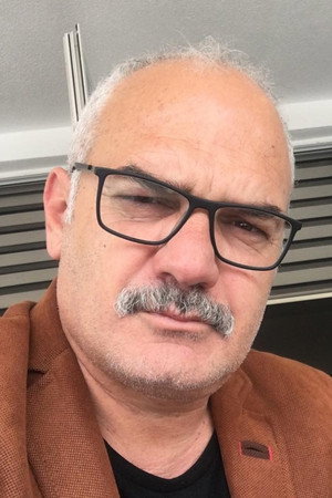 Erdal Cindoruk portrait