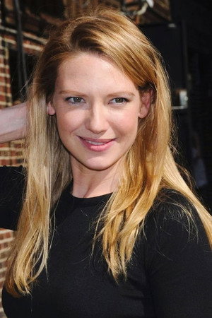 Anna Torv portrait