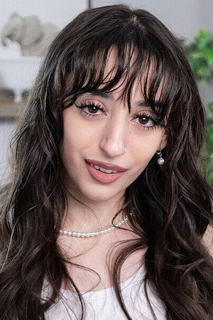 Ronnie Violet portrait
