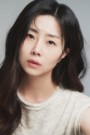 Joo Bo-bi portrait