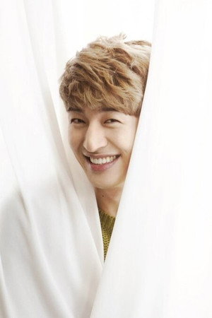 Son Ho-young portrait