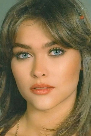 Hülya Avşar portrait