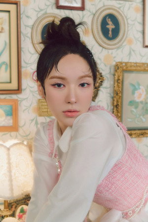WENDY portrait