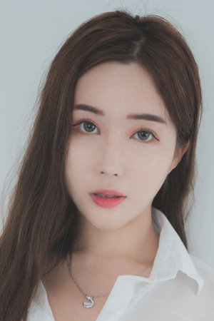 Do Hee portrait