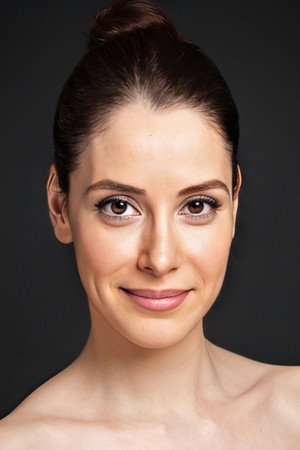 Gözde Türkpençe portrait