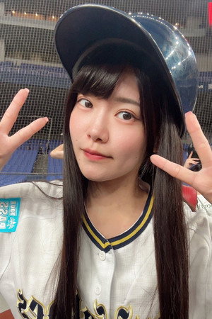 Hinano Miki portrait