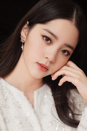 Ouyang Nana portrait