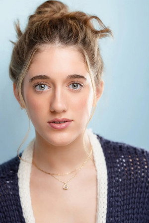 Maya Schmitz portrait