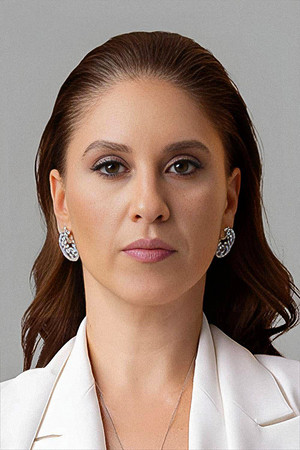 Evrim Alasya portrait