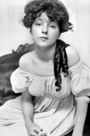 Evelyn Nesbit portrait
