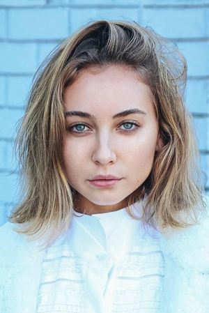 Mavournee Hazel portrait