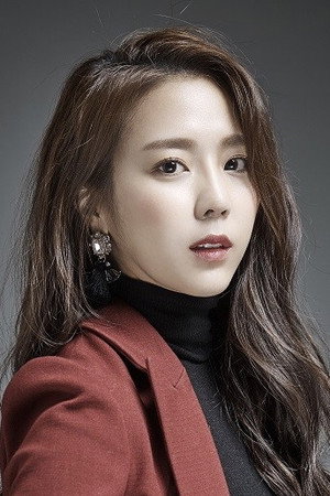 Kim Ye-won portrait