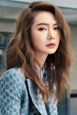 Qi Wei portrait