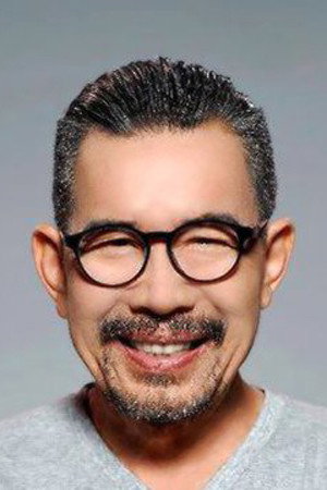 Charat Fuengarom portrait