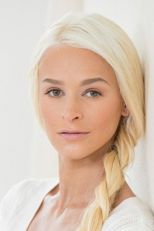 Emma Hix portrait