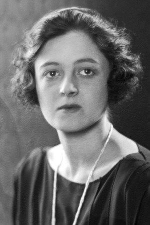 Meggie Albanesi portrait