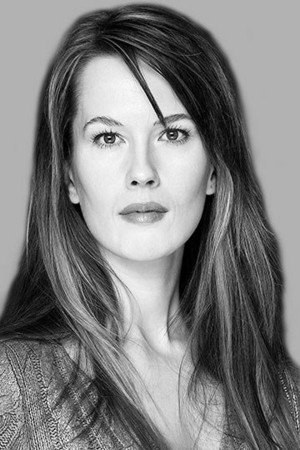 Elin Klinga portrait