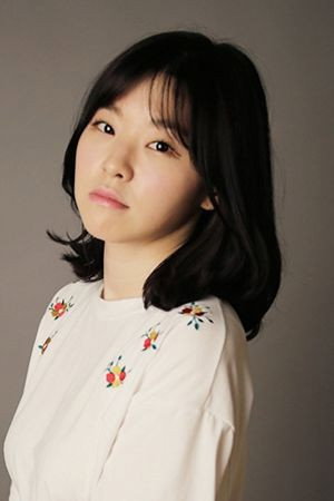 Lee Min-ji portrait