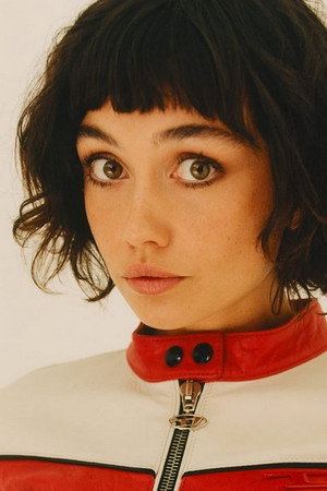 Sydney Chandler portrait