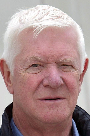 Leslie Woodhead portrait