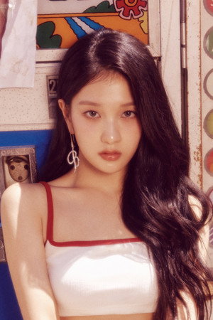 Lee Seo-yeon portrait