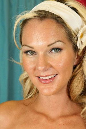Heidi Brooks portrait