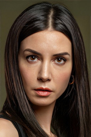 Ahu Yağtu portrait