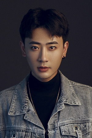 Xuan Yihao portrait