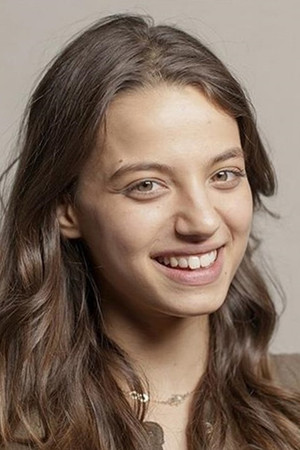 Leyla Tanlar portrait