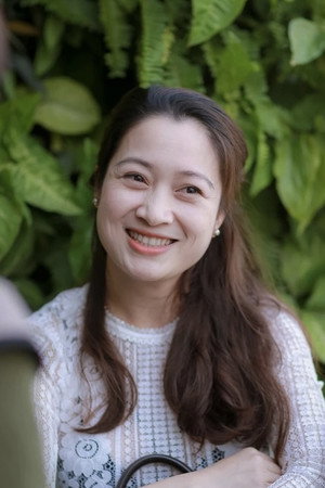 Thu Nga portrait