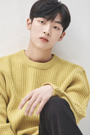 Choi Hyun-wook portrait