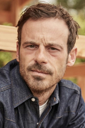 Scoot McNairy portrait
