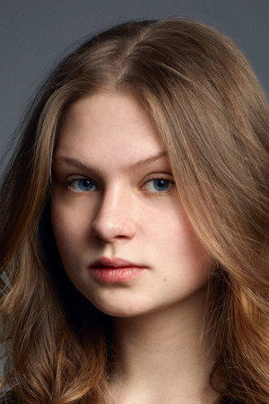 Defne Burnaz portrait