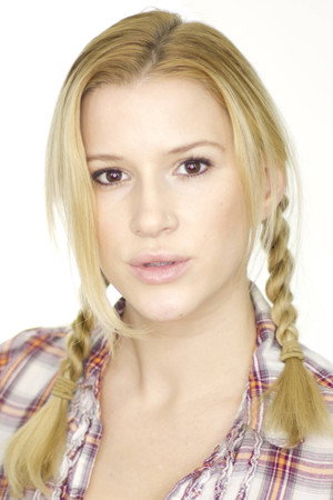 Hayley Derryberry portrait