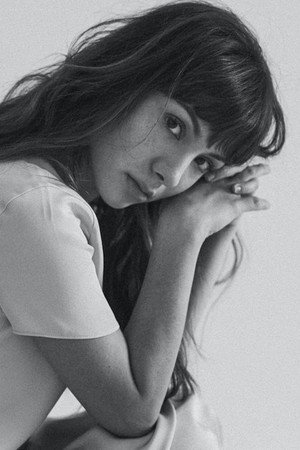 Hannah Marks portrait