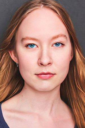 Olivia Simmons portrait
